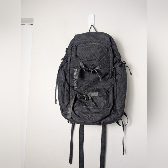 Patagonia Jalama 28L Backpack Black Bookbag Outdoors Laptop Travel